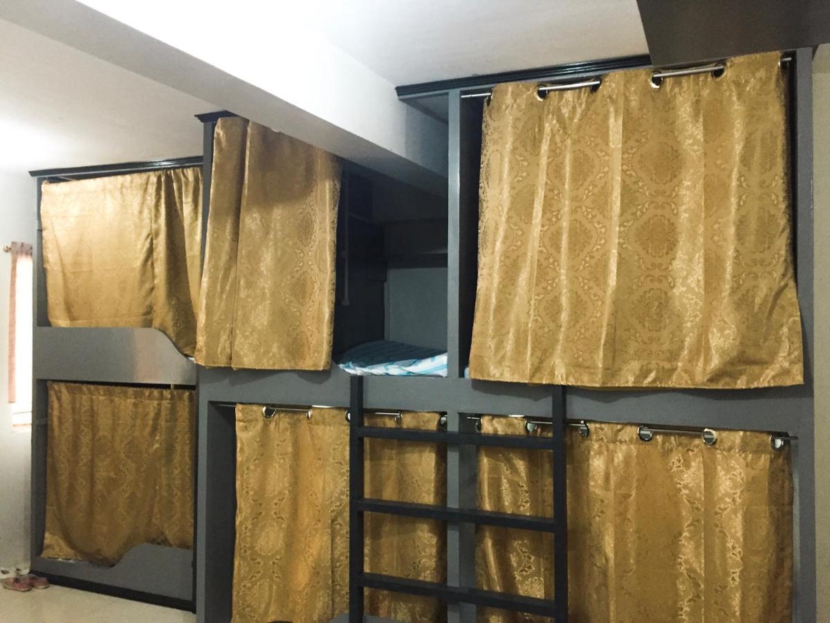 Hotel Sleepadz - Capsule Beds Dormitel In Magsaysay Ave Naga Exterior foto