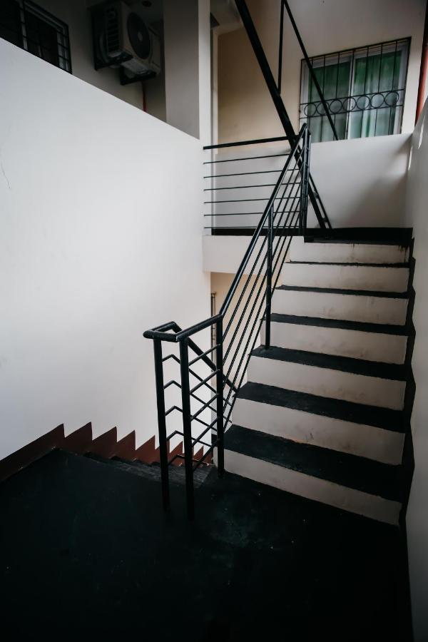 Hotel Sleepadz - Capsule Beds Dormitel In Magsaysay Ave Naga Exterior foto