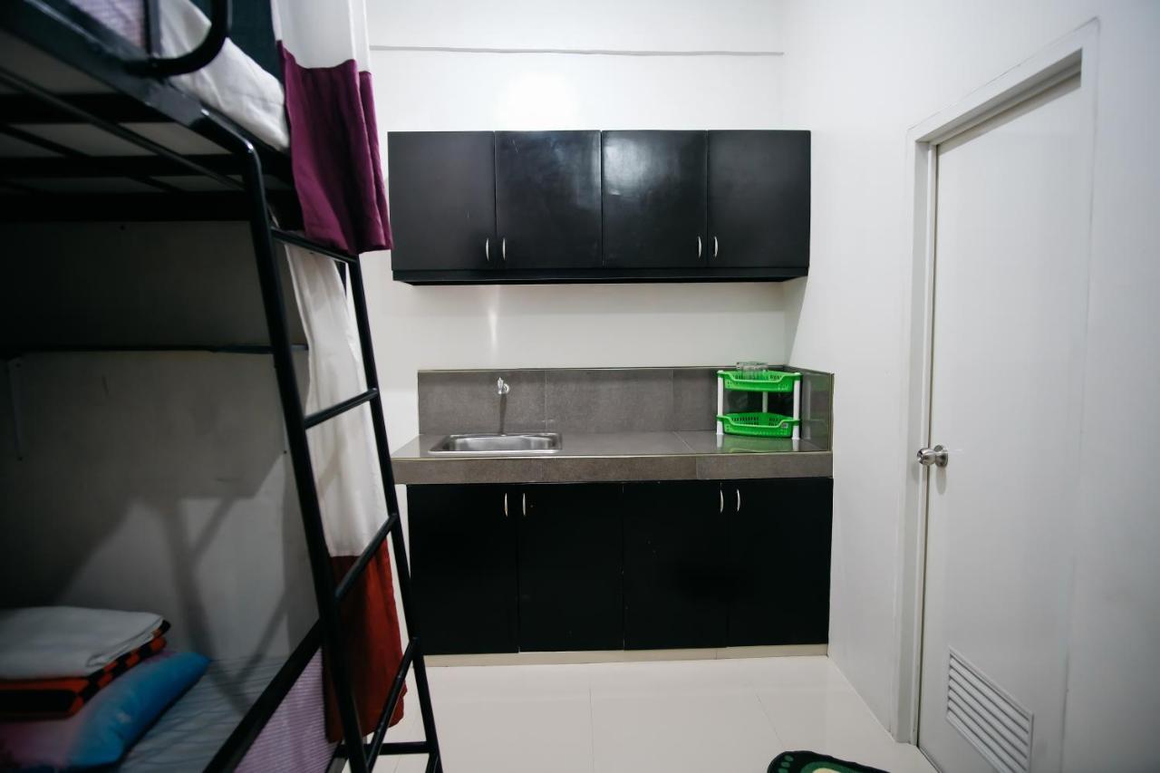 Hotel Sleepadz - Capsule Beds Dormitel In Magsaysay Ave Naga Exterior foto