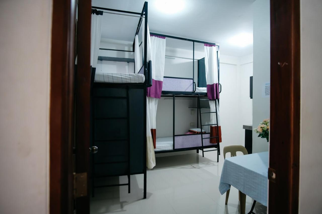 Hotel Sleepadz - Capsule Beds Dormitel In Magsaysay Ave Naga Exterior foto