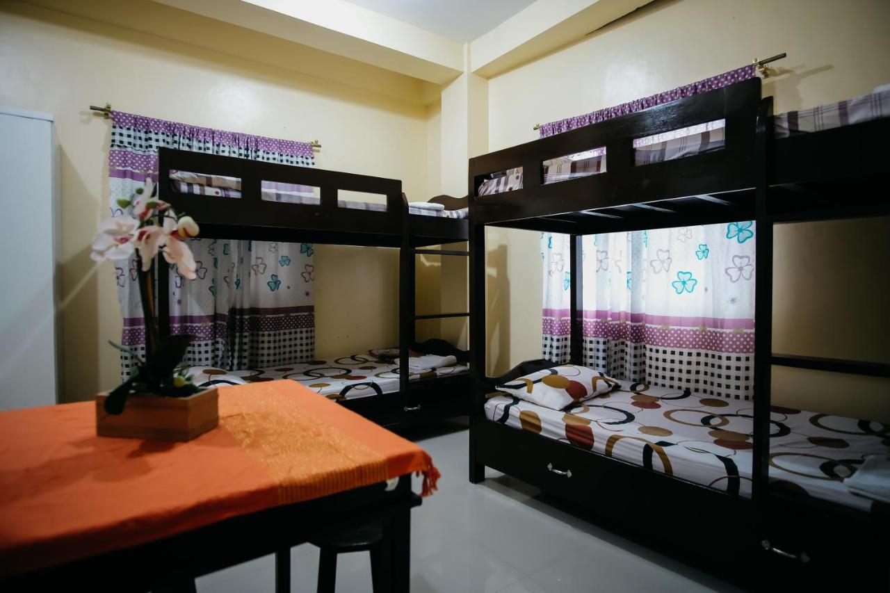 Hotel Sleepadz - Capsule Beds Dormitel In Magsaysay Ave Naga Exterior foto