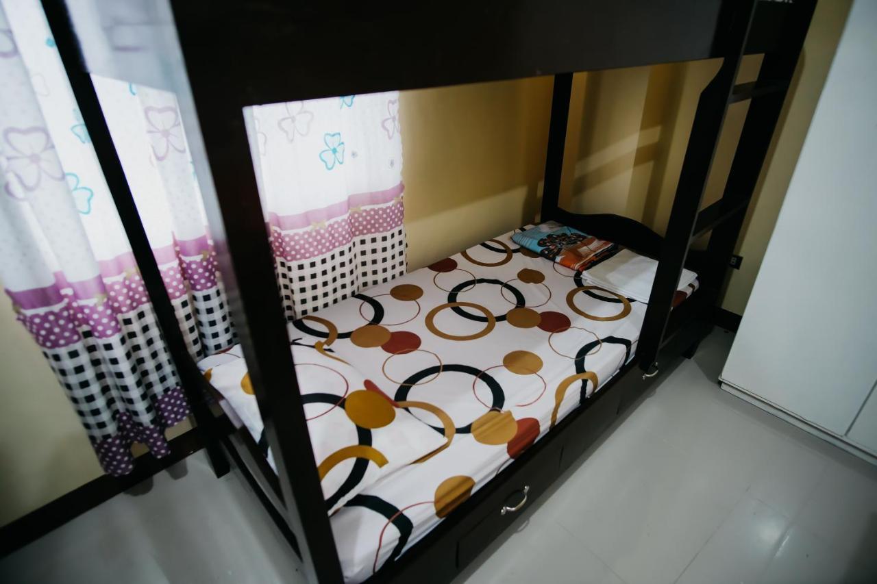 Hotel Sleepadz - Capsule Beds Dormitel In Magsaysay Ave Naga Exterior foto