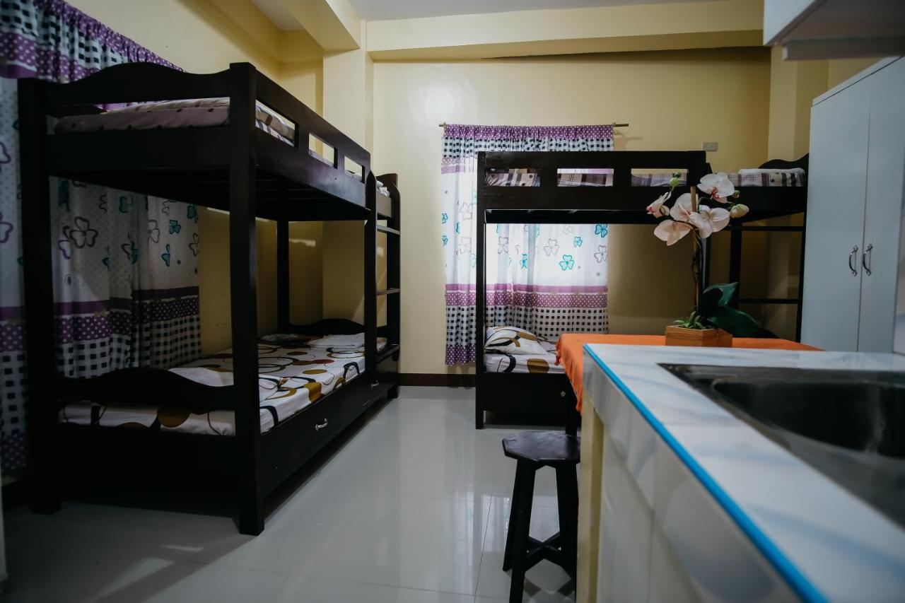 Hotel Sleepadz - Capsule Beds Dormitel In Magsaysay Ave Naga Exterior foto