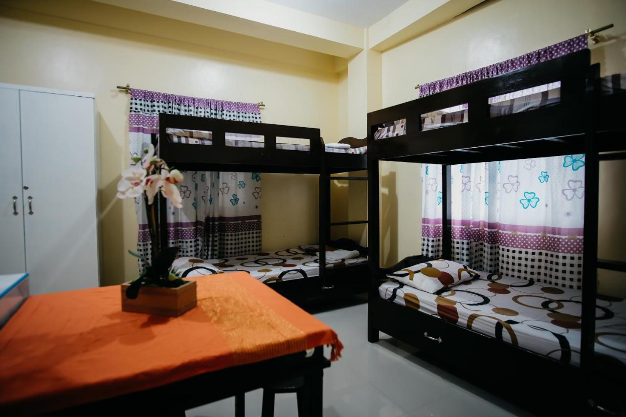 Hotel Sleepadz - Capsule Beds Dormitel In Magsaysay Ave Naga Exterior foto
